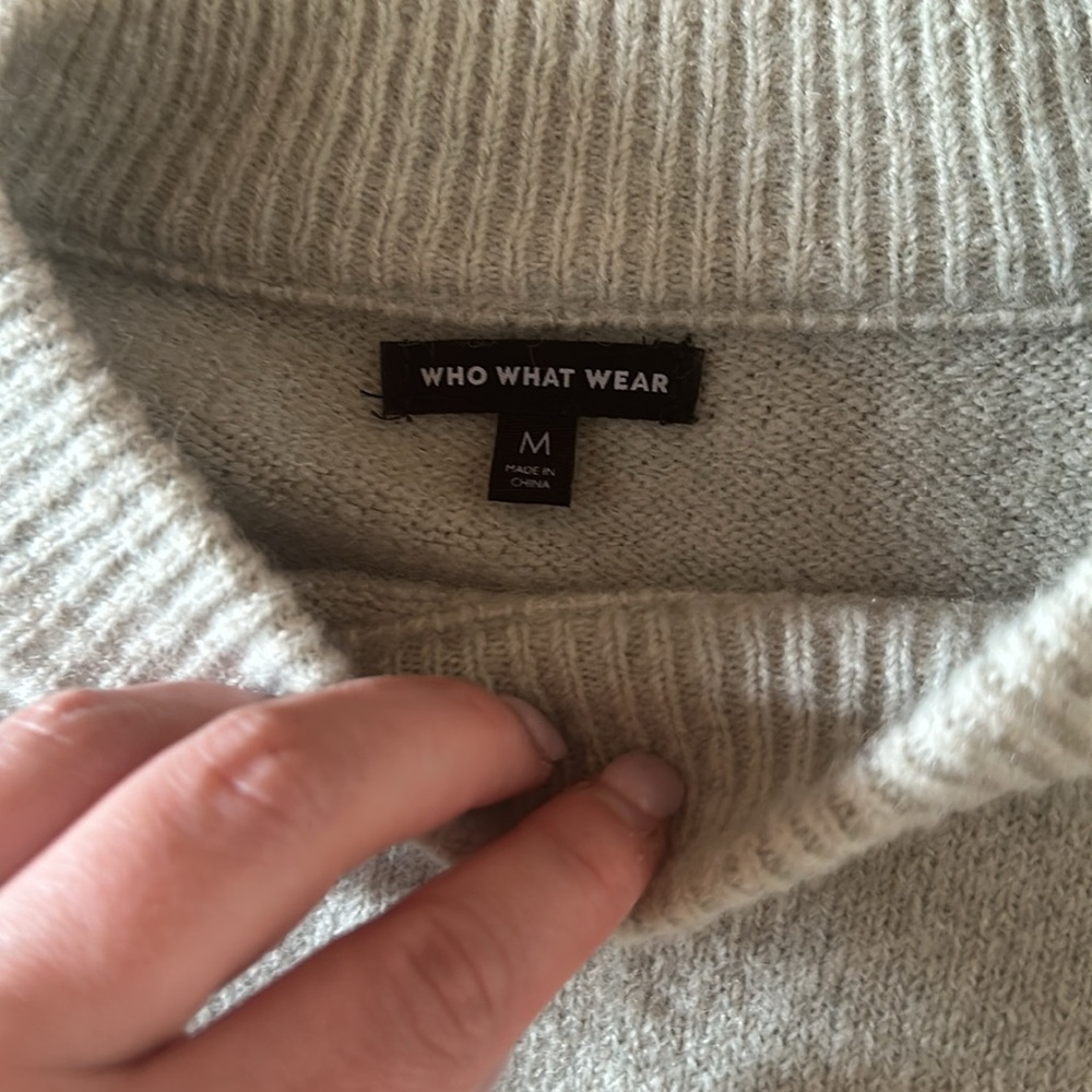 Target sweater - Picture 2 of 2